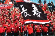 电子竞技-浓眉回归首秀大放异彩，德约科维奇主场球迷高呼名字